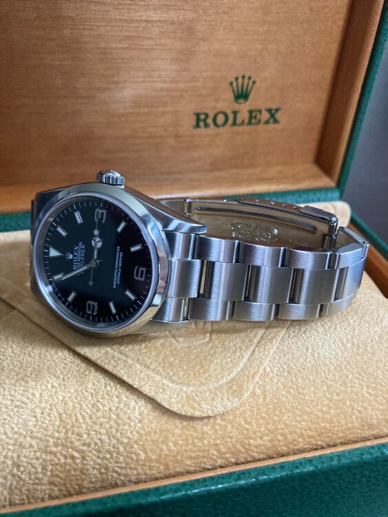 ロレックス エクスプローラー 11427（高級時計）の商品画像 - 査定依頼日：2025年5月24日 - 最高査定価格：800,000円