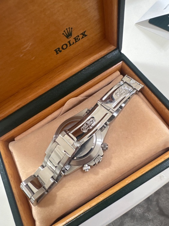 ロレックス デイトナ 1652（高級時計）の商品画像 - 査定依頼日：2025年10月21日 - 最高査定価格：3,800,000円