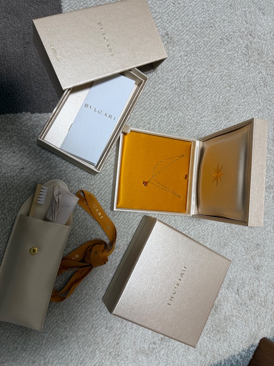 ブルガリ ディーヴァドリーム（金・貴金属）の商品画像 - 査定依頼日：2026年4月11日 - 最高査定価格：300,000円