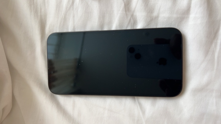 iPhone17e（スマホ）の商品画像 - 査定依頼日：2026年8月9日 - 最高査定価格：71,000円