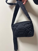 フリンジショルダー（ブランドバッグ）の商品画像 - 査定依頼日：2026年1月25日 - 最高査定価格：80,000円