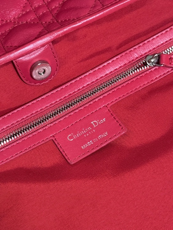 クリスチャンディオール カナージュ パナレア（ブランドバッグ）の商品画像 - 査定依頼日：2025年8月20日 - 最高査定価格：50,000円