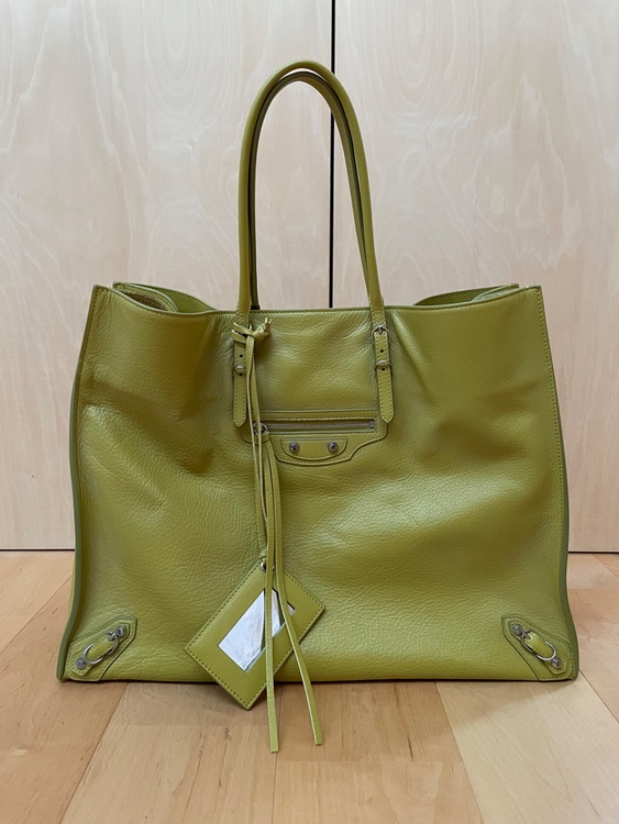 ジップアラウンド　A4   イエロー（古着・ファッション）の商品画像 - 査定依頼日：2026年3月23日 - 最高査定価格：43,000円