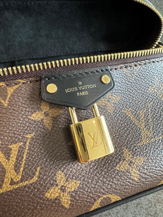 ルイヴィトン モノグラム （ブランドバッグ）の商品画像 - 査定依頼日：2025年9月29日 - 最高査定価格：200,000円