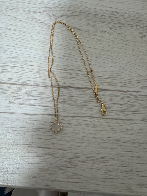 ヴァンクリ　アルハンブラスウィートペンダント（金・貴金属）の商品画像 - 査定依頼日：2026年3月21日 - 最高査定価格：200,000円