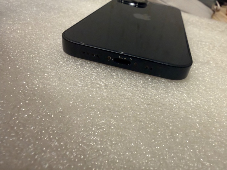 iPhone iPhone 13 mini 128GB Softbank（スマホ）の商品画像 - 査定依頼日：2026年5月25日 - 最高査定価格：27,000円