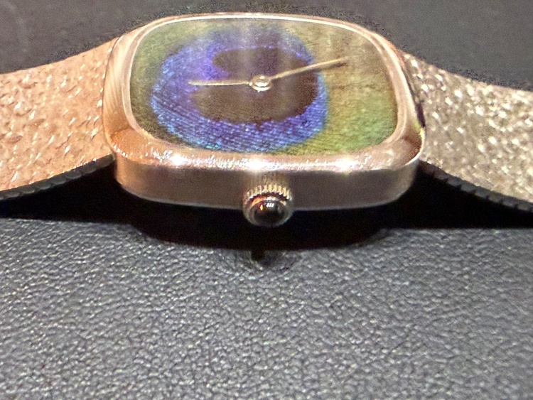 コルム（高級時計）の商品画像 - 査定依頼日：2025年12月28日 - 最高査定価格：1,200,000円