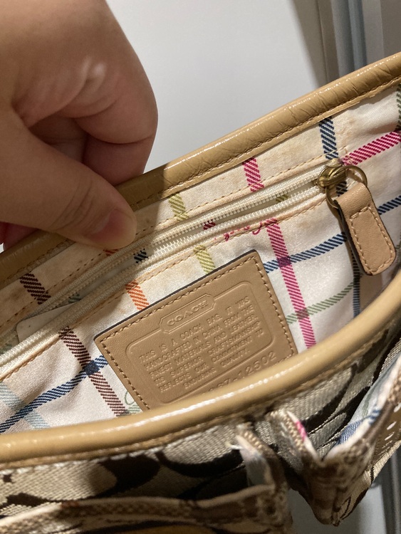 その他 コーチ （ブランドバッグ）の商品画像 - 査定依頼日：2025年10月18日 - 最高査定価格：2,500円
