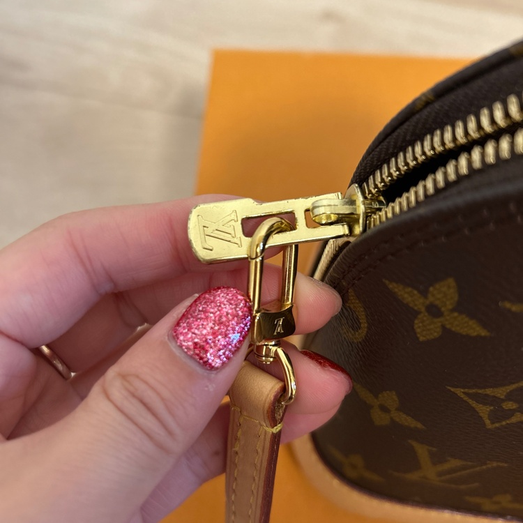 ルイヴィトン アルマ （ブランドバッグ）の商品画像 - 査定依頼日：2026年1月13日 - 最高査定価格：180,000円