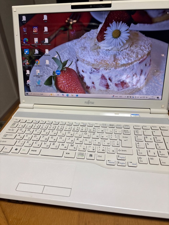 AH32/H（PC・タブレット）の商品画像 - 査定依頼日：2026年3月22日 - 最高査定価格：1,000円