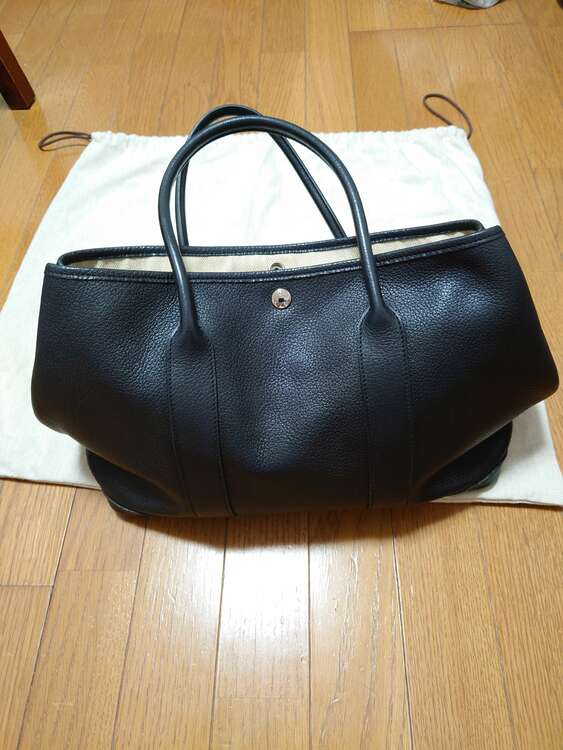 不明、（ブランドバッグ）の商品画像 - 査定依頼日：2025年5月1日 - 最高査定価格：350,000円