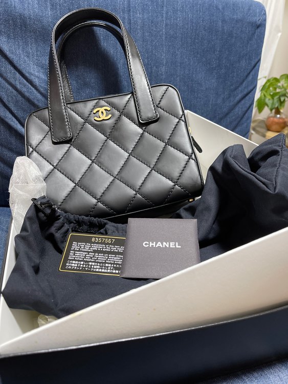 CHANELハンドバッグ（ブランドバッグ）の商品画像 - 査定依頼日：2022年11月21日 - 最高査定価格：100,000円