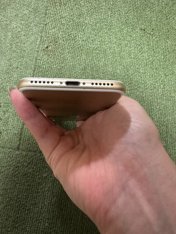 MNCG2J/A（スマホ）の商品画像 - 査定依頼日：2025年8月13日 - 最高査定価格：2,500円