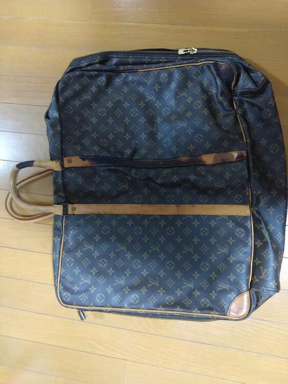 ルイヴィトン モノグラム （ブランドバッグ）の商品画像 - 査定依頼日：2025年5月22日 - 最高査定価格：20,000円