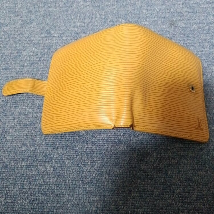 ルイヴィトン エピ （ブランドバッグ）の商品画像 - 査定依頼日：2026年3月25日 - 最高査定価格：5,000円