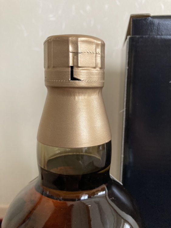 サントリーシングルモルトウイスキー〈山崎〉10年（お酒）の商品画像 - 査定依頼日：2022年2月27日 - 最高査定価格：33,500円