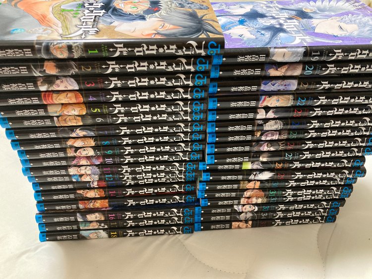 ブラッククローバー1〜35巻（古本）の商品画像 - 査定依頼日：2023年7月11日