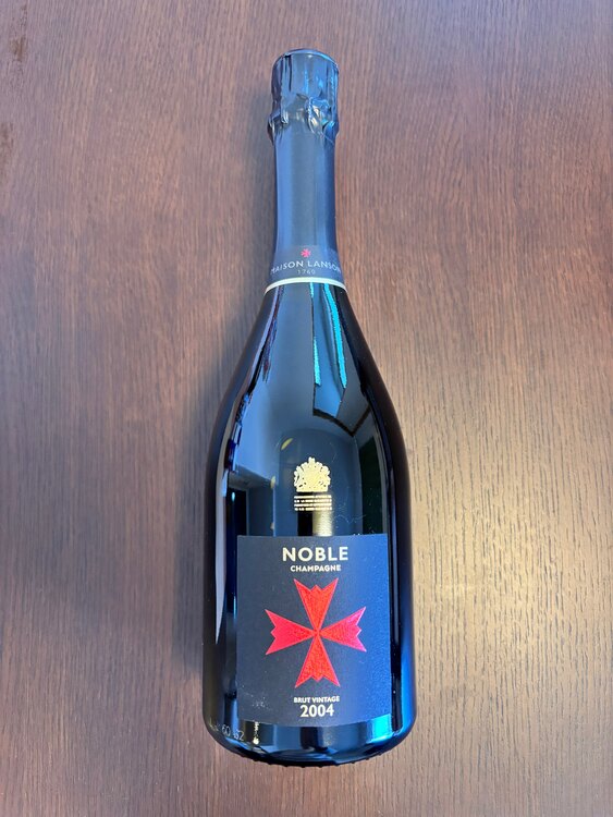 シャンパン シャンパン(その他) （お酒）の商品画像 - 査定依頼日：2025年3月11日 - 最高査定価格：13,000円