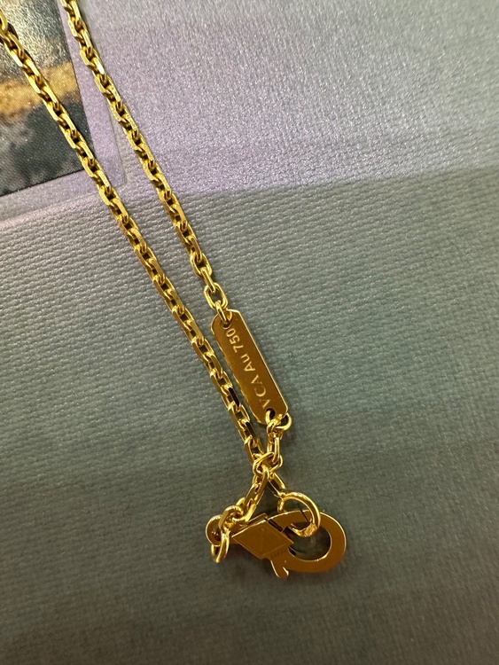 ヴァンクリ　マジックアルハンブラ　ネックレス（金・貴金属）の商品画像 - 査定依頼日：2026年3月2日 - 最高査定価格：750,000円