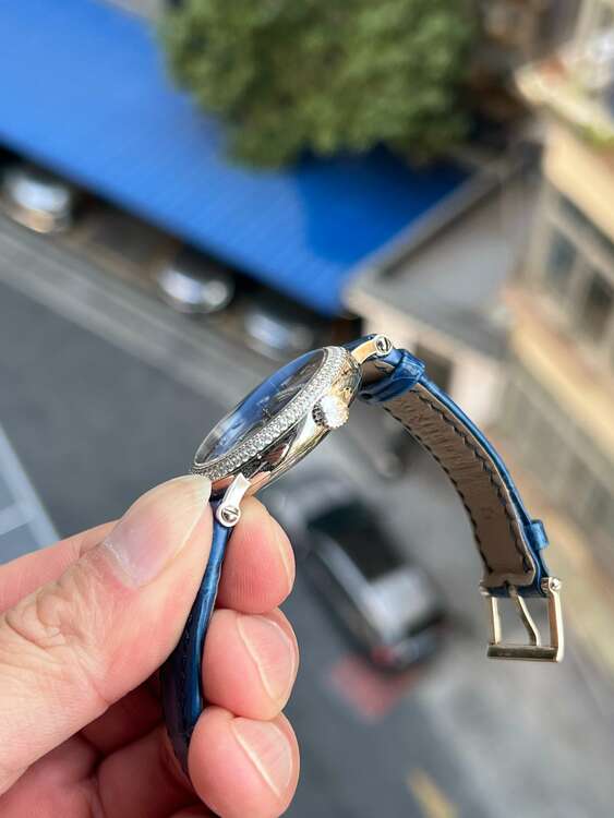 パテックフィリップ カラトラバ 7121/200G-001（高級時計）の商品画像 - 査定依頼日：2025年3月30日 - 最高査定価格：4,650,000円