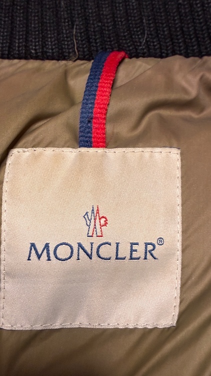 MONCLER BARNABE モンクレール バルナーベ　ダウンジャケット （古着・ファッション）の商品画像 - 査定依頼日：2026年3月19日 - 最高査定価格：100,000円