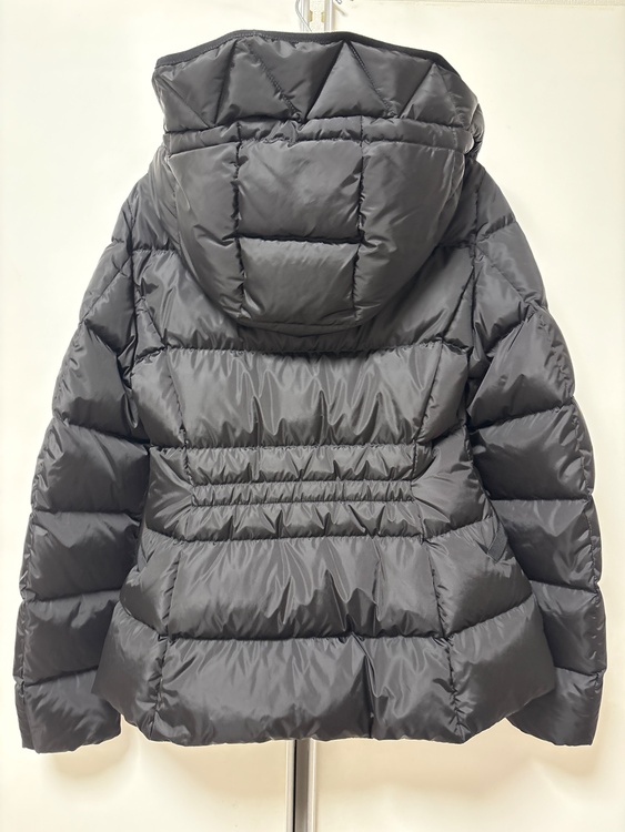 AVOCE ダウン　ブラック　サイズ1 新品（古着・ファッション）の商品画像 - 査定依頼日：2026年8月20日 - 最高査定価格：100,000円