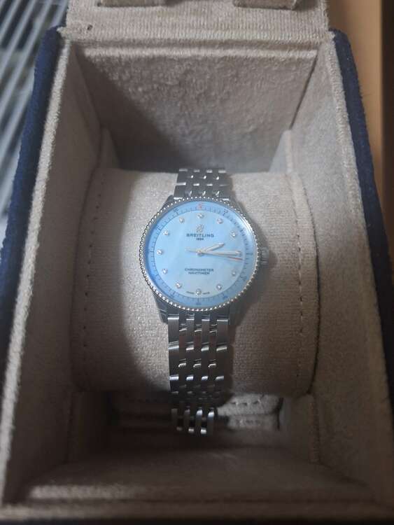 ブライトリング ナビタイマー A7732（高級時計）の商品画像 - 査定依頼日：2025年6月1日 - 最高査定価格：280,000円
