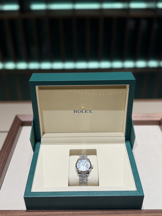 レディデイトジャスト （高級時計）の商品画像 - 査定依頼日：2026年3月20日 - 最高査定価格：2,360,000円