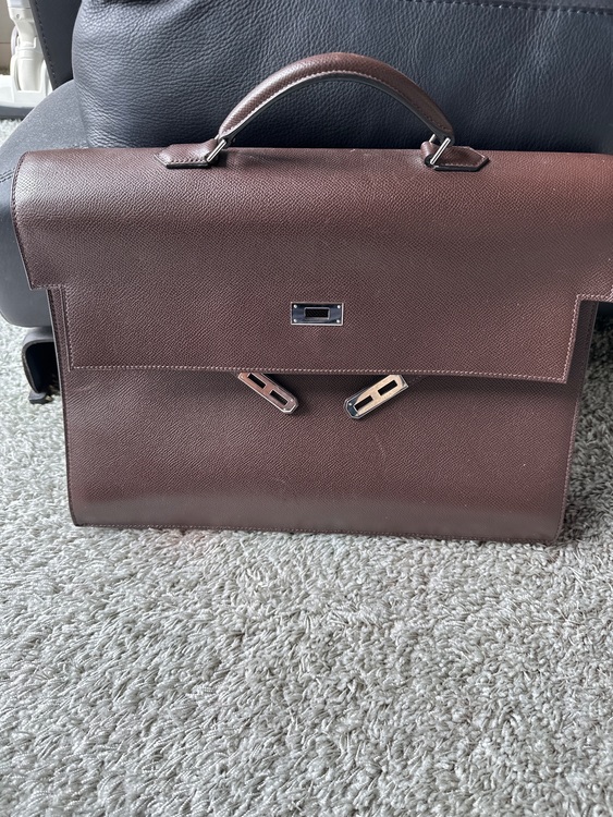 わからない（ブランドバッグ）の商品画像 - 査定依頼日：2025年10月12日 - 最高査定価格：2,000,000円