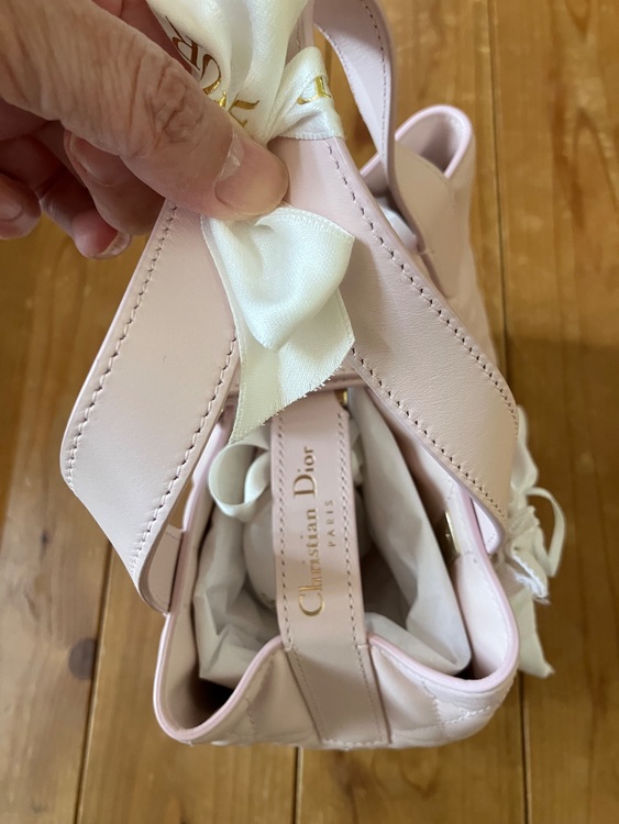 ディオール  （ブランドバッグ）の商品画像 - 査定依頼日：2025年6月5日 - 最高査定価格：300,000円