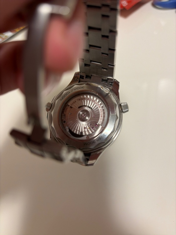 オメガ シーマスター ダイバー300（高級時計）の商品画像 - 査定依頼日：2025年12月9日 - 最高査定価格：620,000円