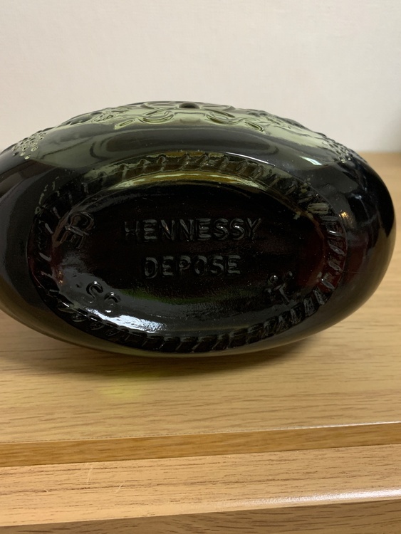 COGNAC Hennessy XO（お酒）の商品画像 - 査定依頼日：2026年3月8日 - 最高査定価格：20,000円