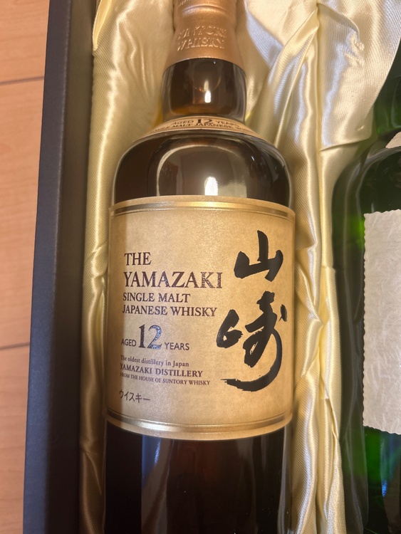 ウイスキー サントリー山崎 （お酒）の商品画像 - 査定依頼日：2026年1月30日 - 最高査定価格：38,500円