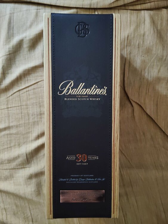 ヴァレンタイン30年　箱付き（お酒）の商品画像 - 査定依頼日：2026年2月4日 - 最高査定価格：25,000円