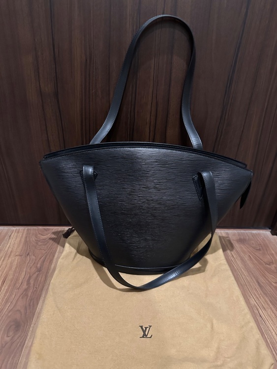 ルイヴィトン エピ （ブランドバッグ）の商品画像 - 査定依頼日：2025年6月25日 - 最高査定価格：30,000円