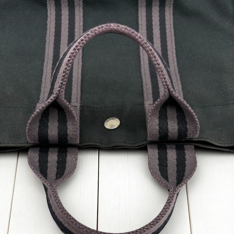 エルメス フールトゥ PM トートバッグ キャンパス地 黒系（ブランドバッグ）の商品画像 - 査定依頼日：2025年10月1日 - 最高査定価格：8,000円