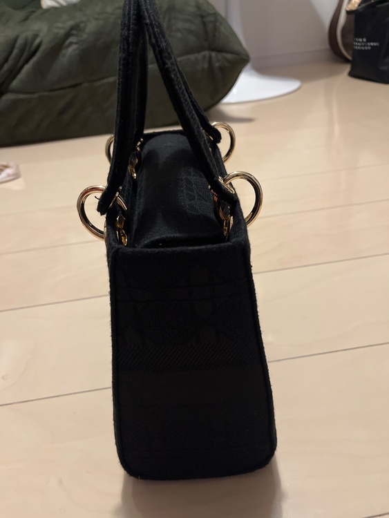 ディオール  （ブランドバッグ）の商品画像 - 査定依頼日：2026年1月14日 - 最高査定価格：250,000円