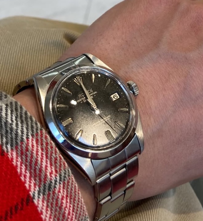 Rolex OYSTER PERPETUAL DATE Ref.1500（高級時計）の商品画像 - 査定依頼日：2025年12月10日 - 最高査定価格：400,000円