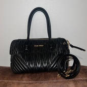 ミュウミュウ  （ブランドバッグ）の商品画像 - 査定依頼日：2025年6月28日 - 最高査定価格：100,000円