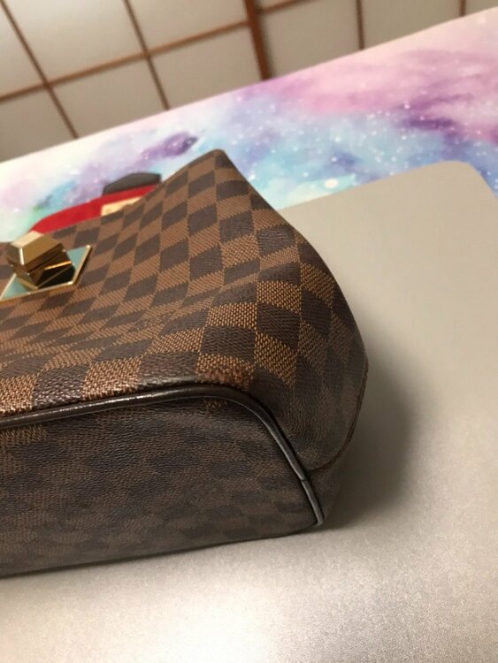 ルイヴィトン　ダミエショルダーバッグ　（ブランド財布・小物）の商品画像 - 査定依頼日：2026年4月26日 - 最高査定価格：100,000円