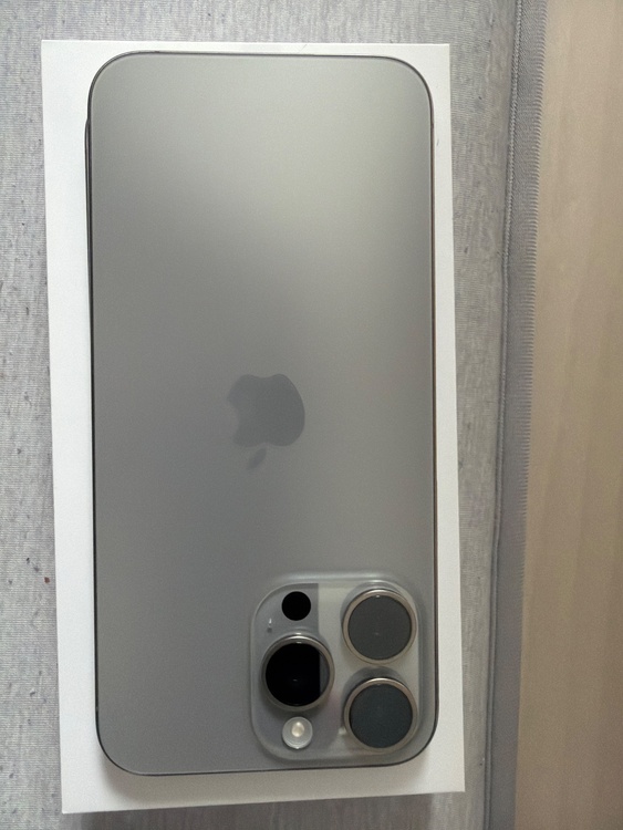 iPhone 15 Pro Max 256GB SIMフリー（スマホ）の商品画像 - 査定依頼日：2026年3月13日 - 最高査定価格：97,000円