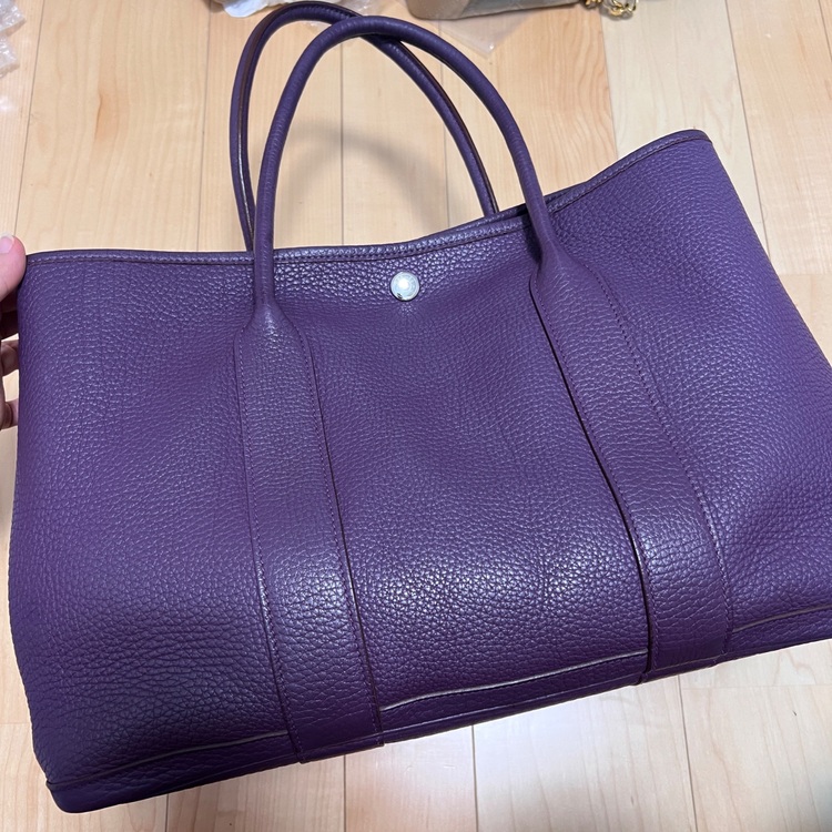 ネゴンダ　紫（ブランドバッグ）の商品画像 - 査定依頼日：2025年8月29日 - 最高査定価格：250,000円