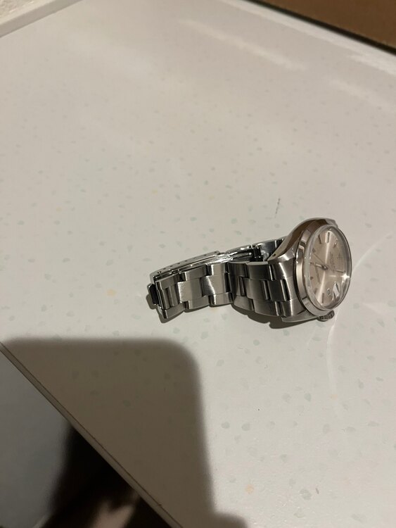 オイスターパーペチュアル（高級時計）の商品画像 - 査定依頼日：2025年2月13日 - 最高査定価格：400,000円