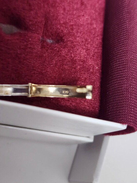 ピアス（金・貴金属）の商品画像 - 査定依頼日：2026年10月19日 - 最高査定価格：100,000円