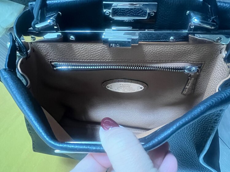 ピーカブー　セレリア（ブランドバッグ）の商品画像 - 査定依頼日：2025年2月19日 - 最高査定価格：220,000円