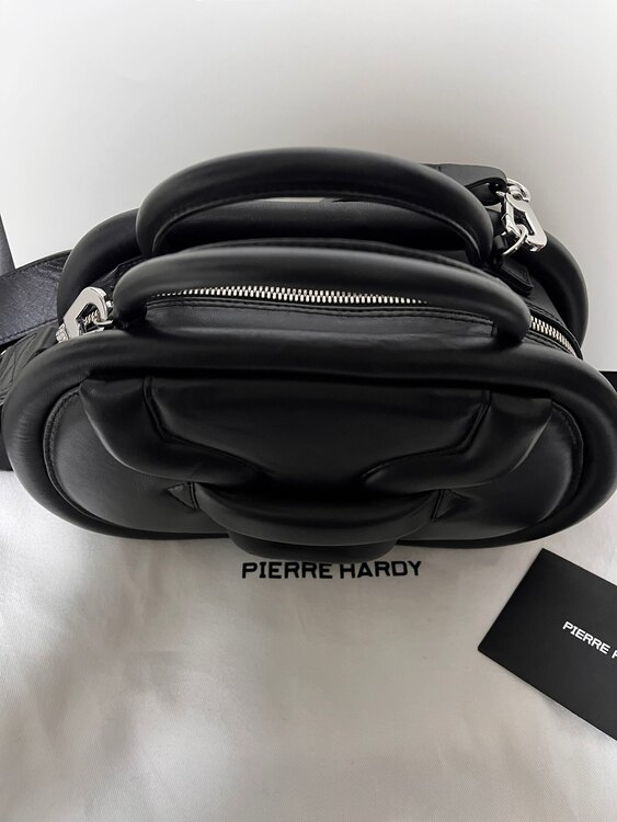 ピエールアルディ　アルファボーリングバッグ（ブランドバッグ）の商品画像 - 査定依頼日：2024年12月30日 - 最高査定価格：65,000円