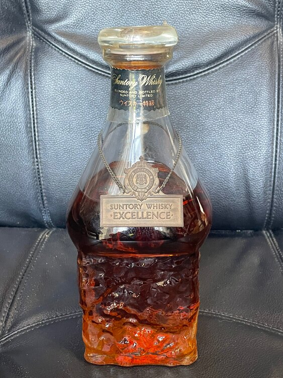 Suntory Excellence （お酒）の商品画像 - 査定依頼日：2025年5月1日 - 最高査定価格：3,000円