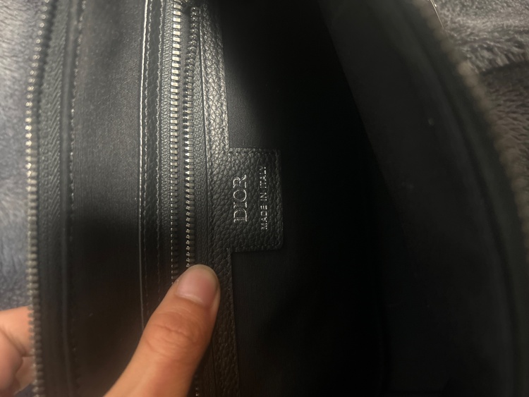 Weekender 25バッグディオールオブリーク メタリックジャカード（ブランドバッグ）の商品画像 - 査定依頼日：2025年12月9日 - 最高査定価格：250,000円