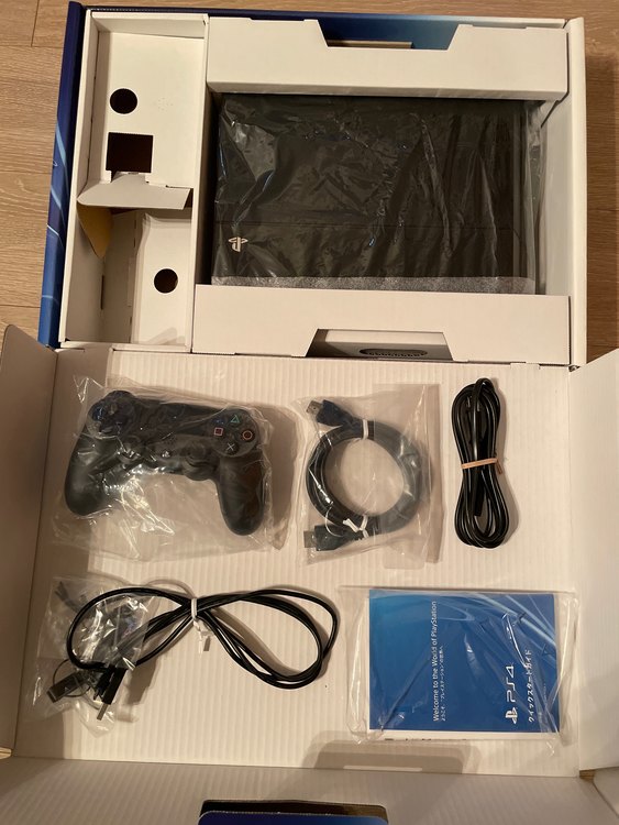 プレイステーション4本体 ジェットブラック(HDD 500GB/CUH-1100（ゲーム機本体・ゲームソフト）の商品画像 - 査定依頼日：2023年1月2日 - 最高査定価格：10,500円