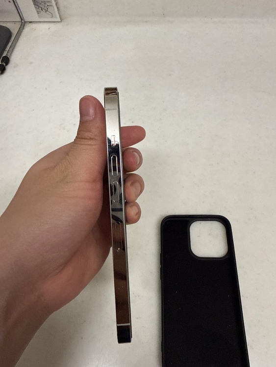 iPhone iPhone 13 Pro 128GB docomo（スマホ）の商品画像 - 査定依頼日：2026年5月25日 - 最高査定価格：45,000円